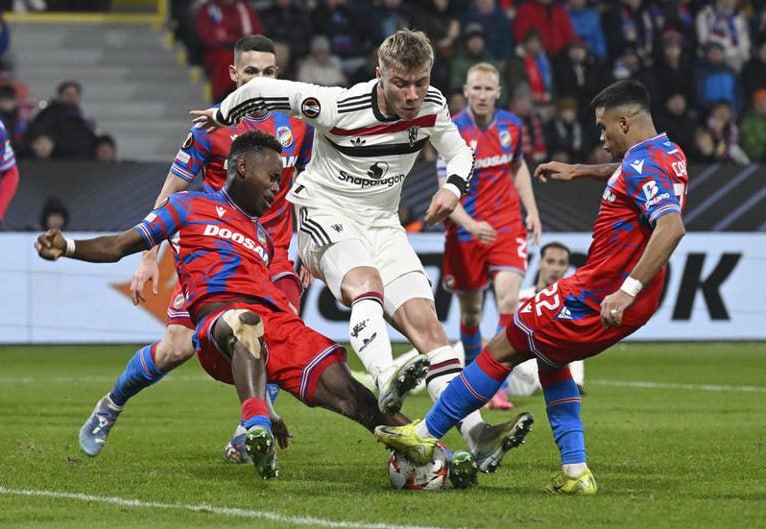 Viktoria Plzen vs Manchester United (00:45 – 13/12) | Xem lại trận đấu